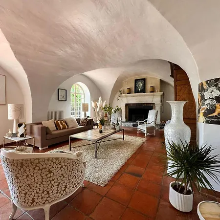 Mas La Pleiade Apartment